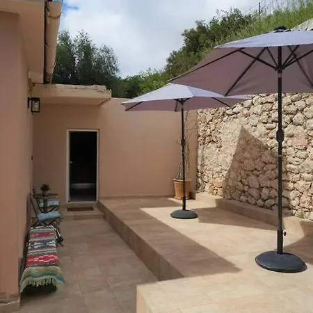 Casa de Férias Giannata House Dilináta